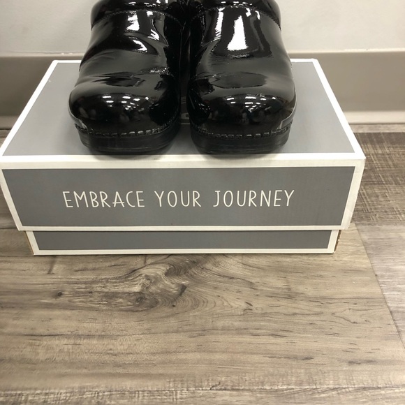 Dansko professional Patent black leather shoes - Picture 6 of 16